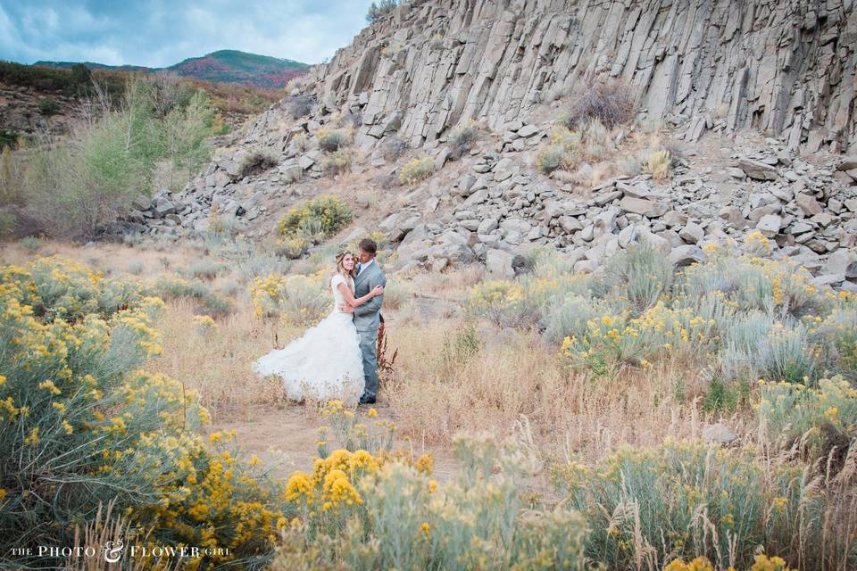 The Photo & Flower Girl