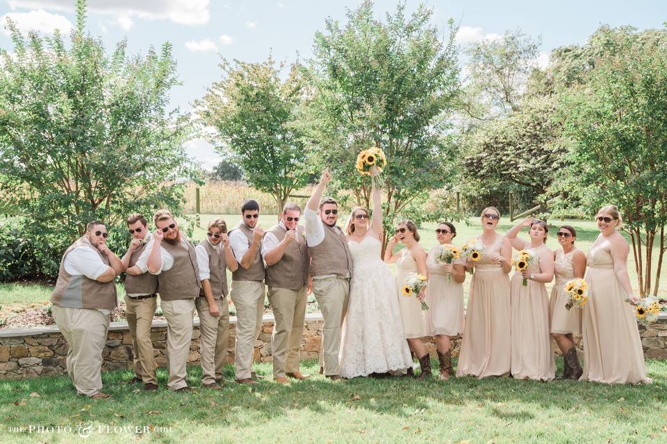 The Photo & Flower Girl