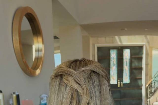 Bridal half up hairstyle