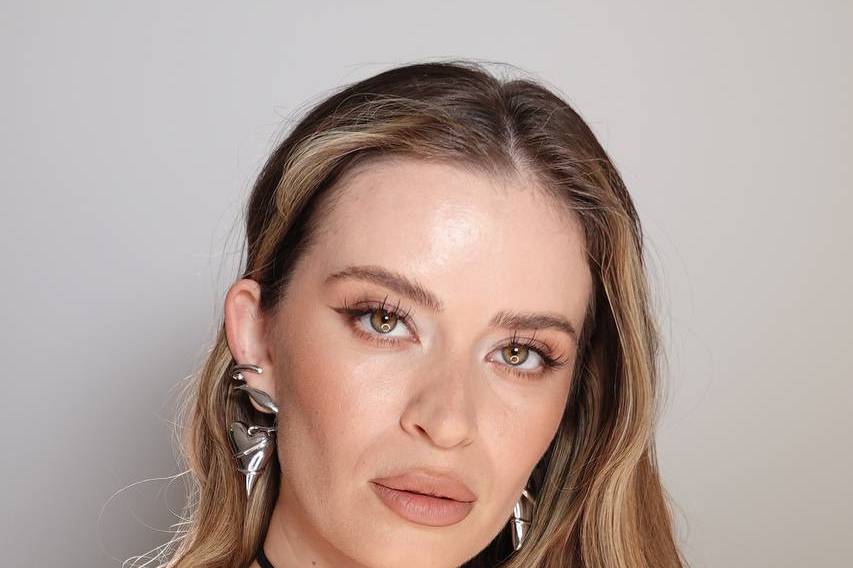 Natural makeup