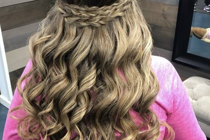 Braid crown with curls