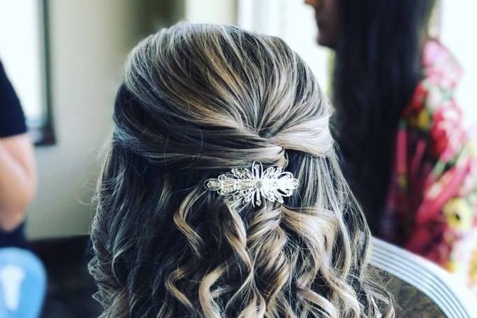 Bridal curled style
