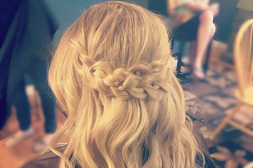 Bridal style with extensions