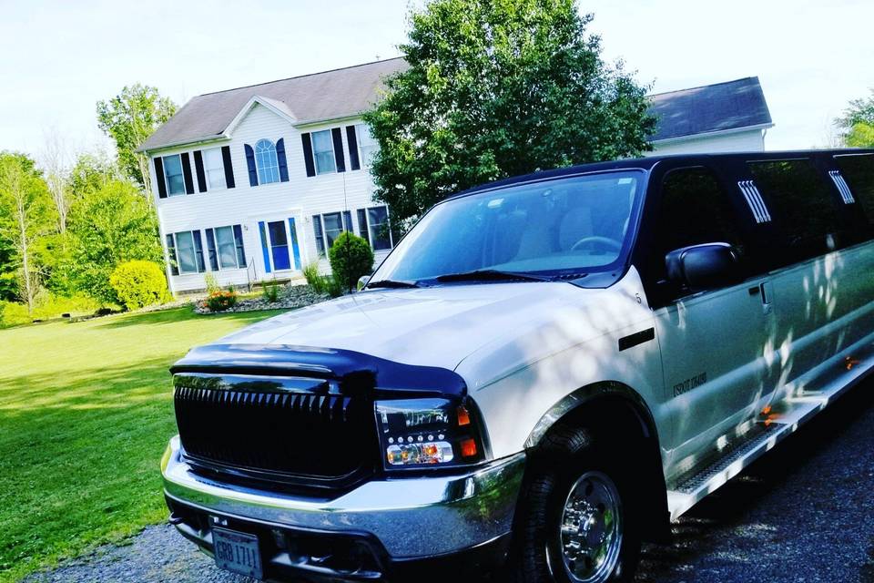 Ford Excursion 140