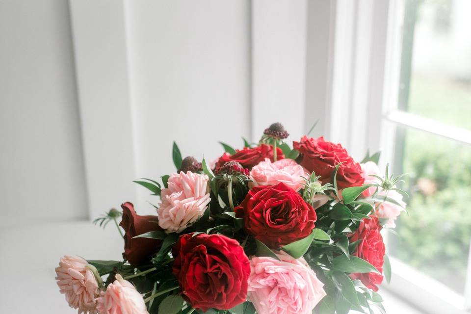 Pink and burgundy bouquet