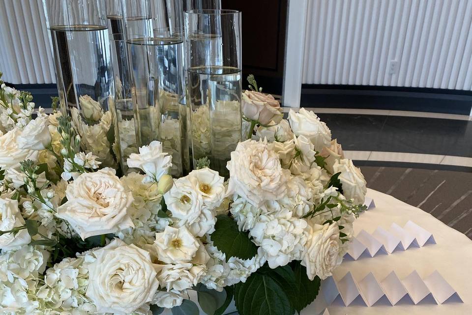 August escort card table