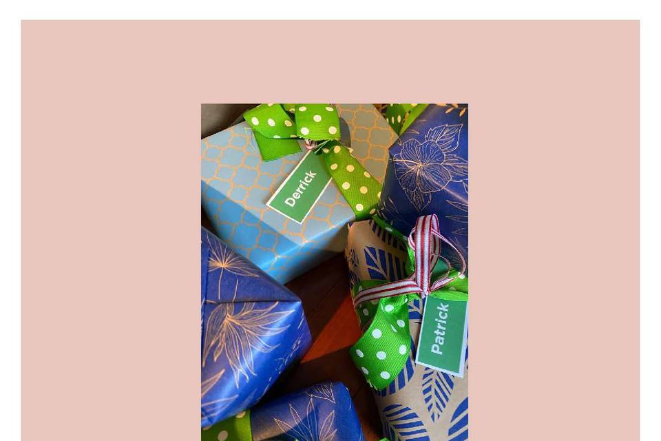 Custom Gift Wrapping