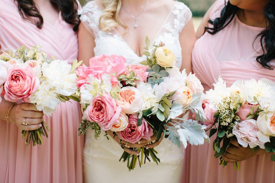 Wedding bouquets | Photo: Kiley Lauren