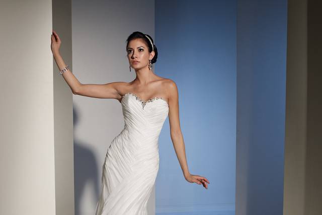 BLISS BRIDAL BOUTIQUE - Rent a brand new wedding dress in Jamaica! - Dress  & Attire - James Hill, JM - WeddingWire