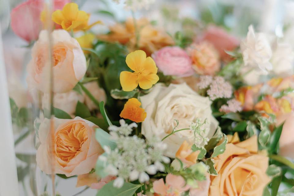 Dinner table centerpiece