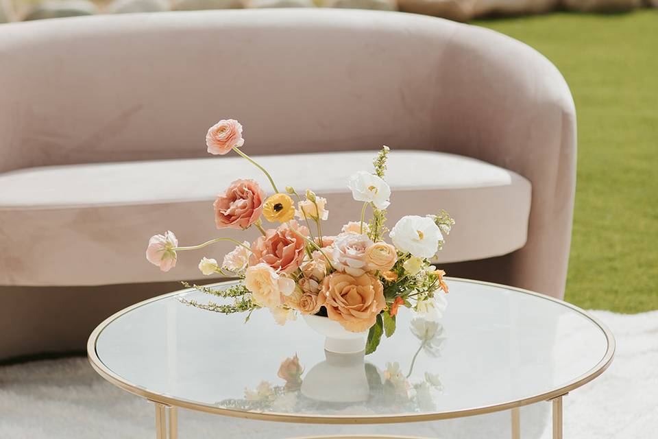 Lounge arrangement