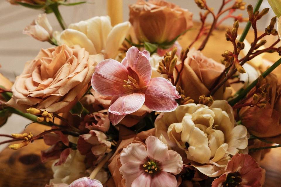 Moody autumnal tablescape