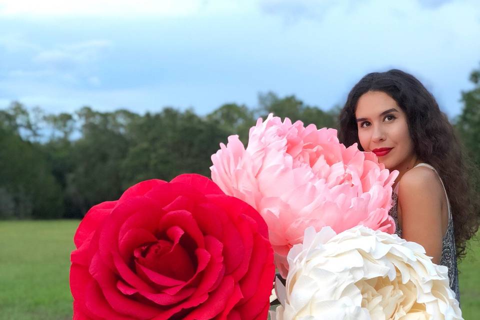 Free standing giant flowers