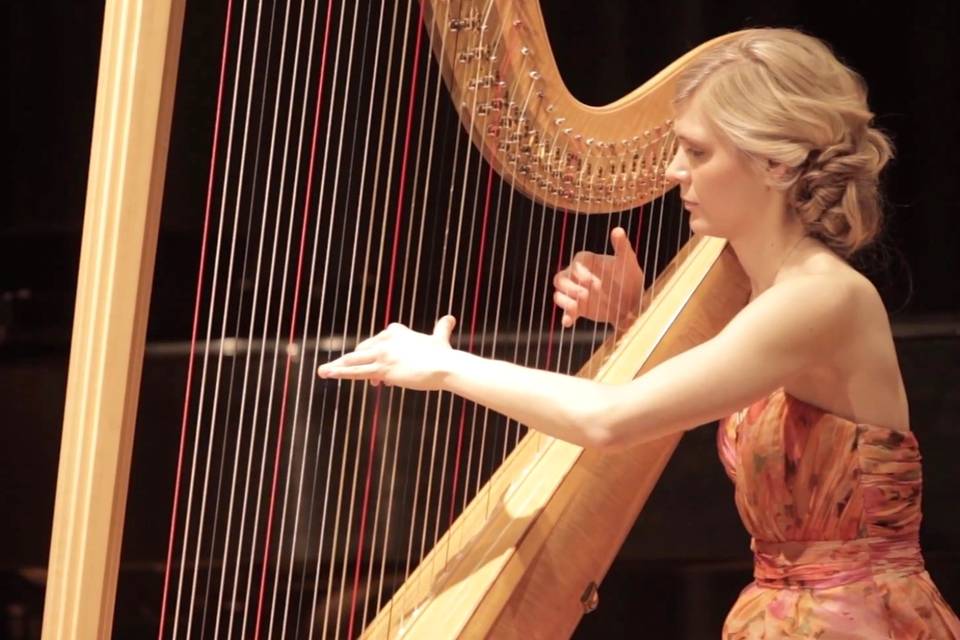 Harpist Carly Nelson