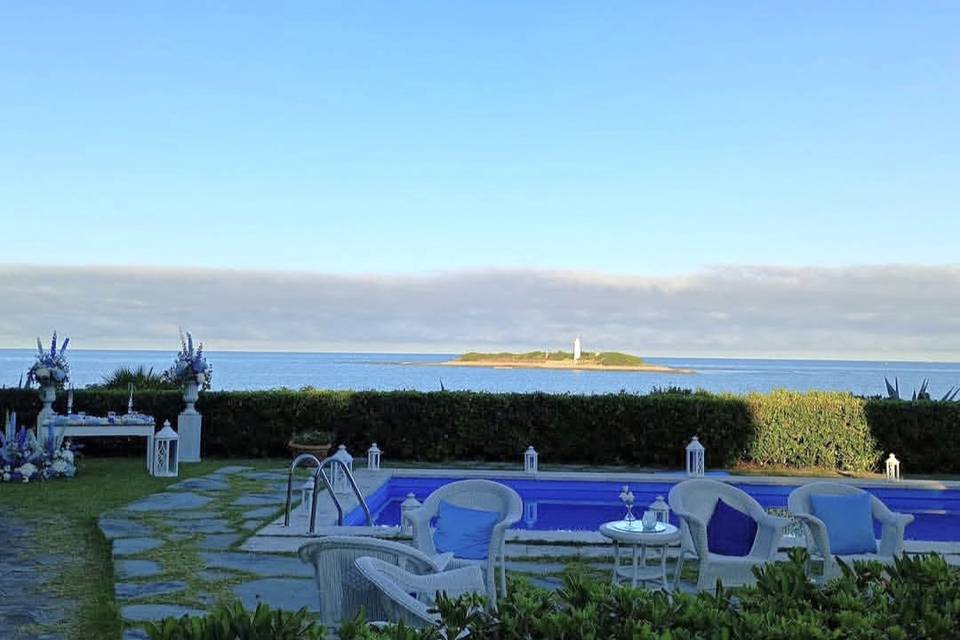 Pool area