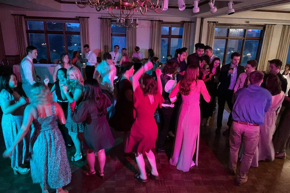 Reception dancing