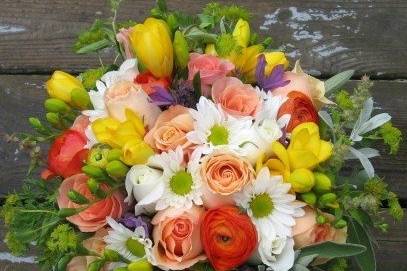 Vermont wedding flowers, white bouquet