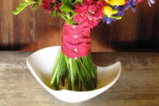 colorful summer wedding bouquet