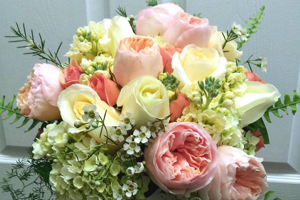 Peaches & Cream Bridal Bouquet