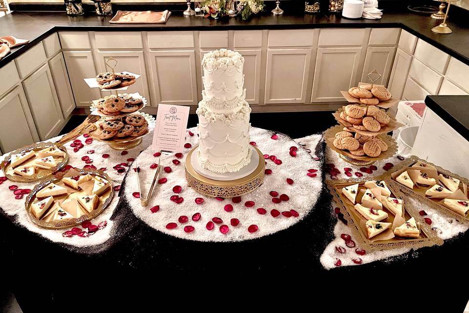 Mini - Vintage Dessert Spread