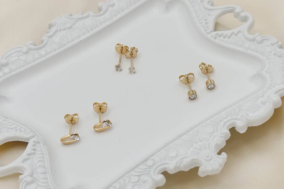Gold-filled stud earrings