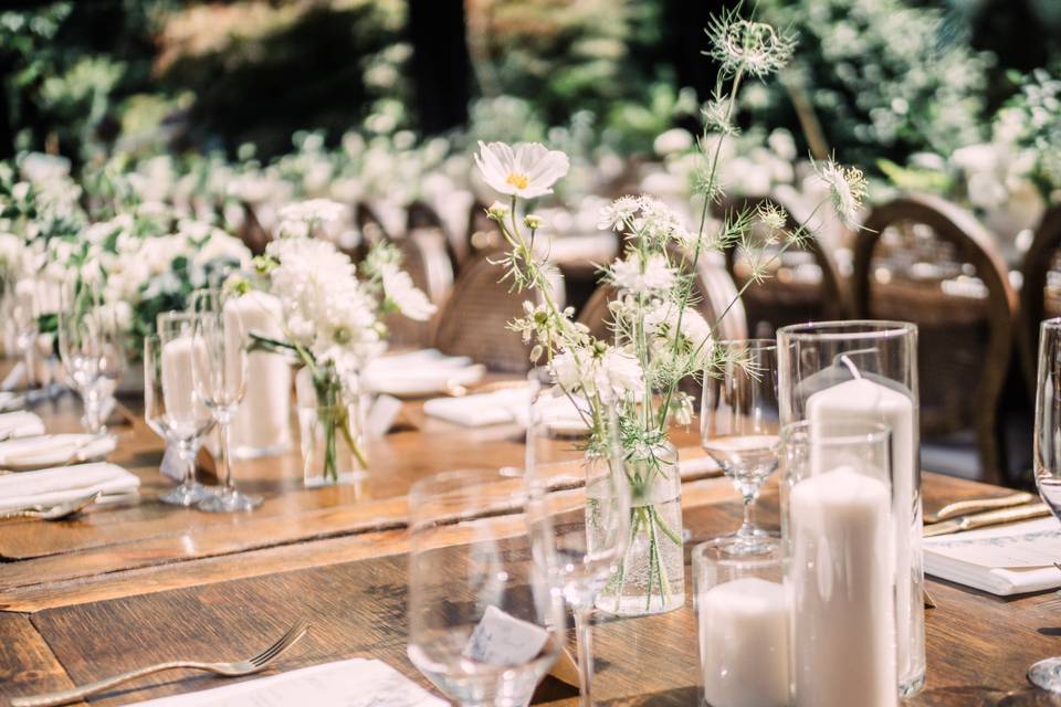 Beautiful + elegant tablescape