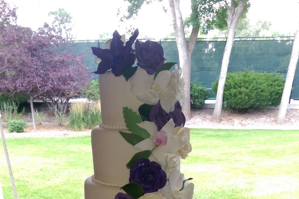 Wedding Cake with florals