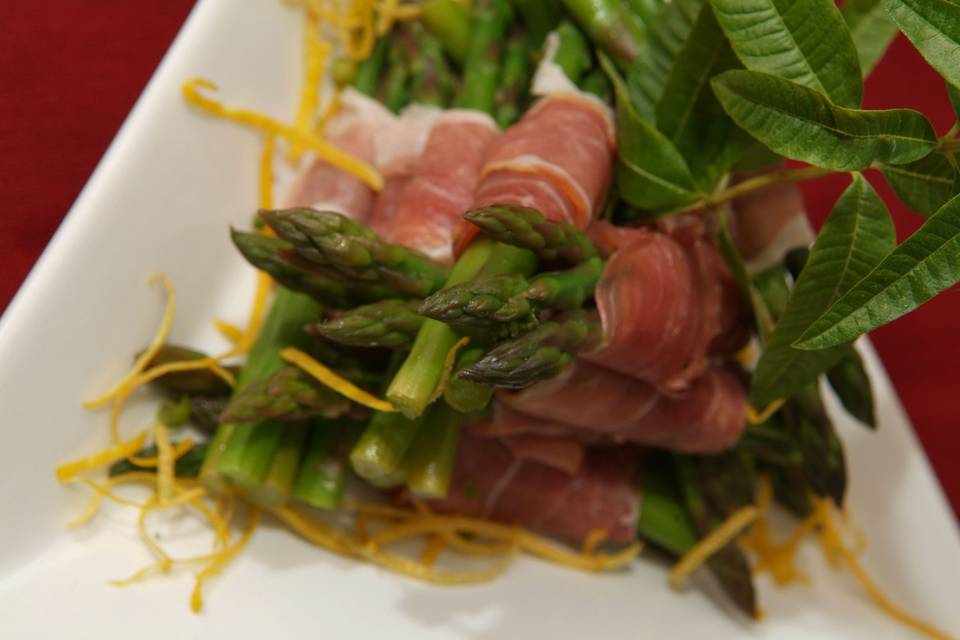 Proscuitto wrapped asparagus