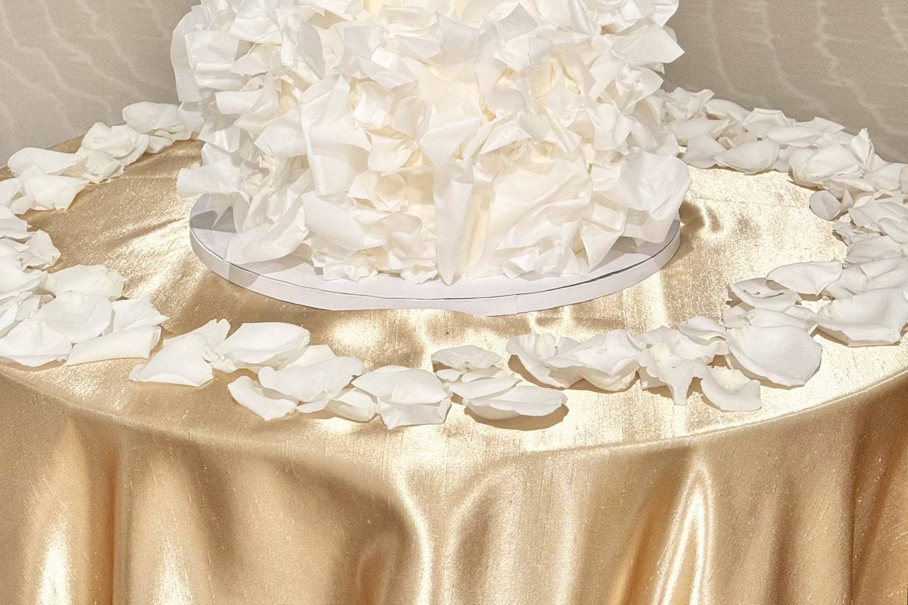 Violet Cake Co - Wedding Cakes - San Diego, CA - WeddingWire