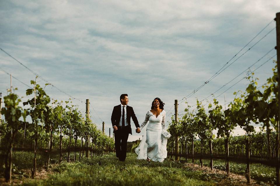 Elopement couple in vineyard