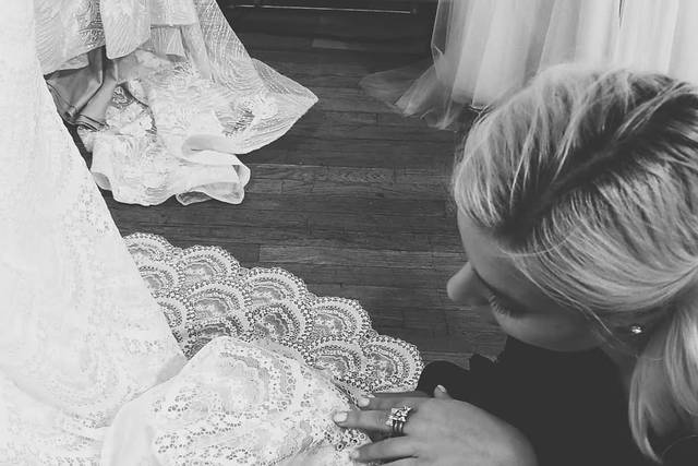 Laura & Leigh Bridal, LLC