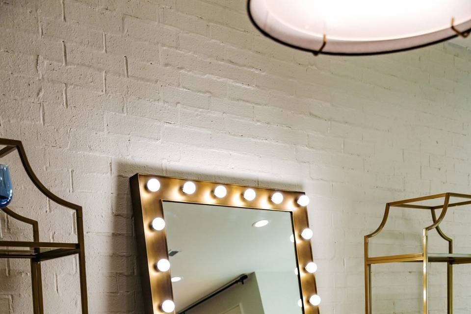 Lighted mirror