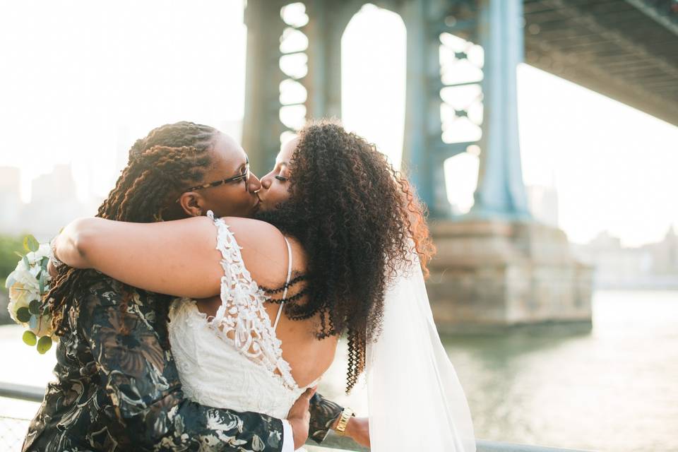 Couple kissing by the water - Mia Isabella Photography