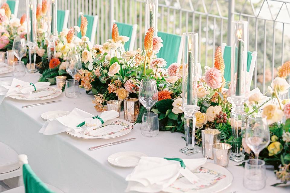 Wedding table decor in Amalfi