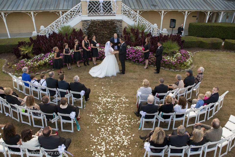 Ceremony in the Round