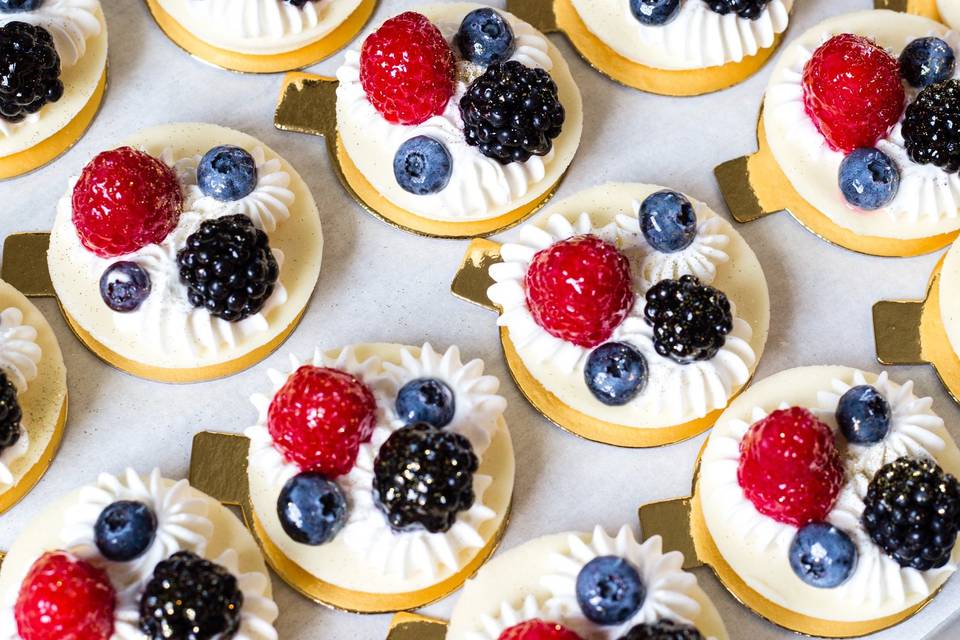 Mini NY cheesecakes