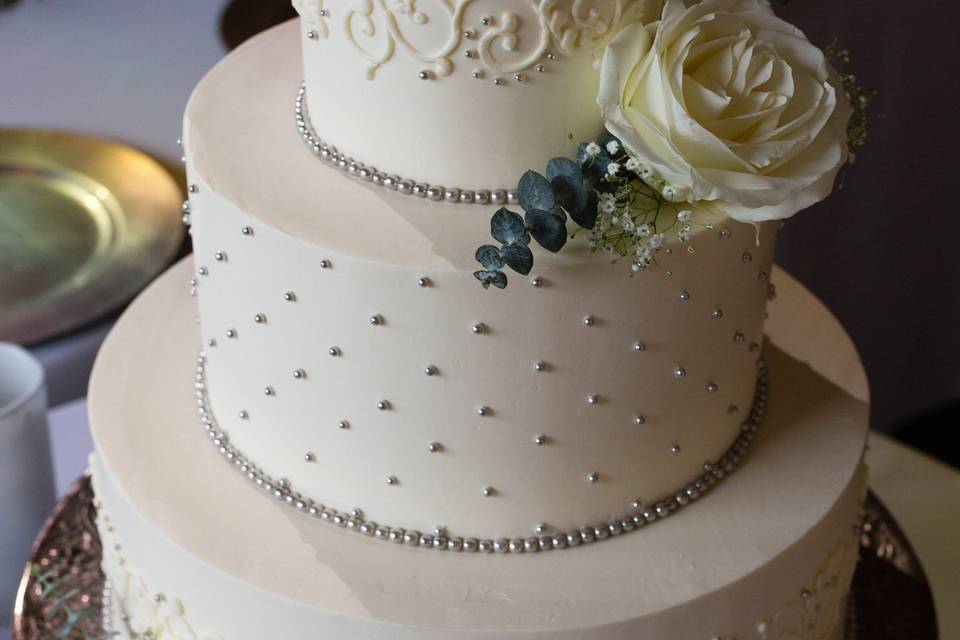 Three-tiered cake