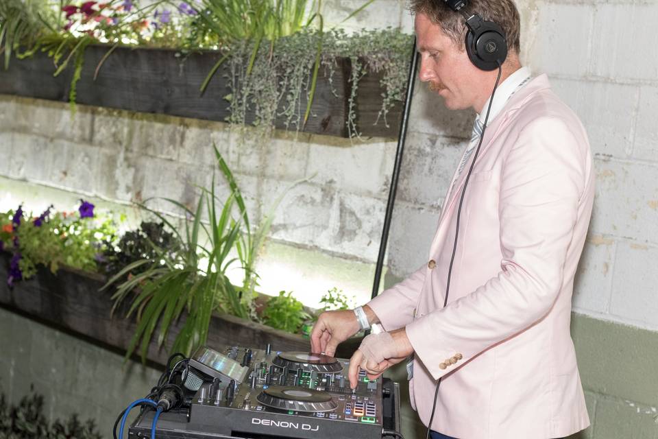 Courtyard DJ