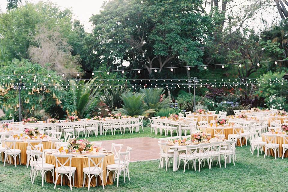 Vintage White Tables/Chairs