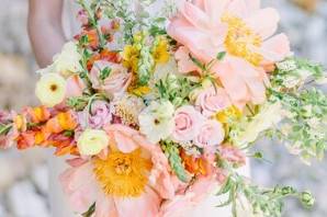 Stunning floral arrangement - Bethany & Zack Photography