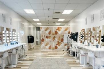 Lighting- Beluxe Beauty Studio
