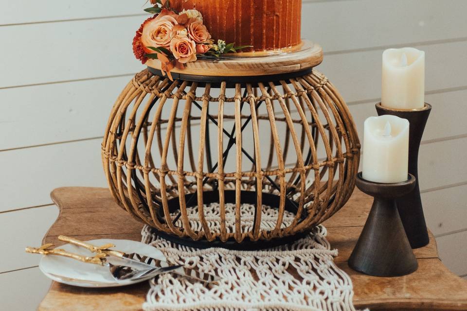 Wicker Cake Stand