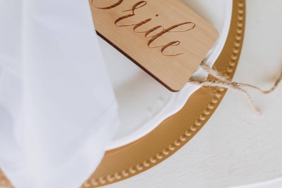 Wood Bride & Groom Wood Tag