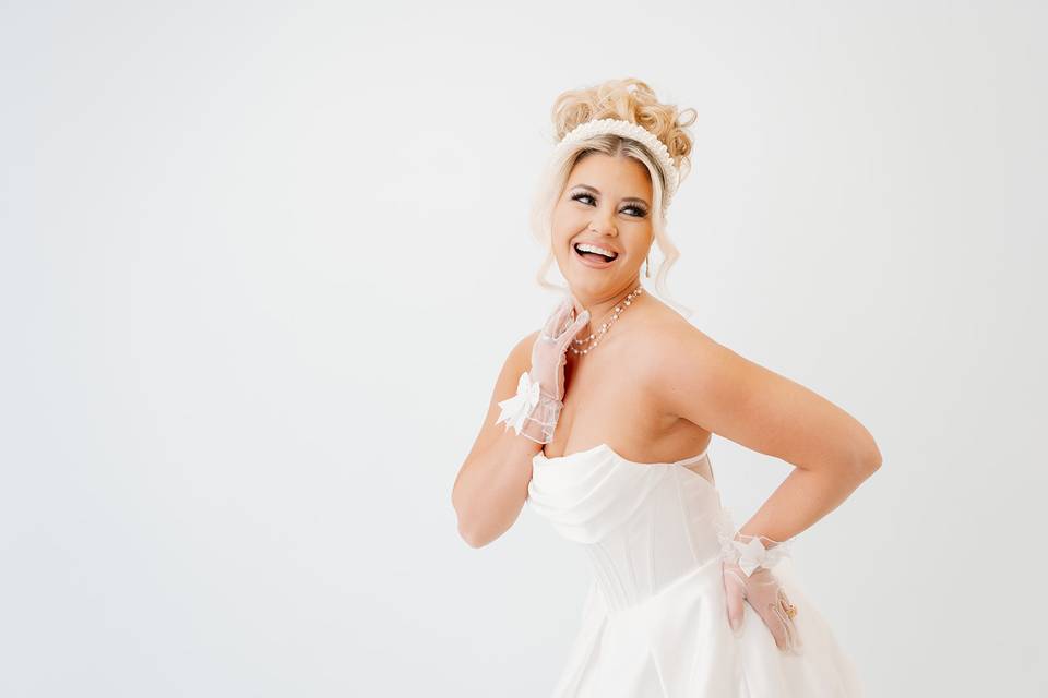 Royal Up-Do, Blonde