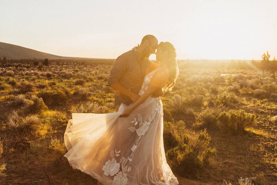 Golden Hour Oregon Wedding