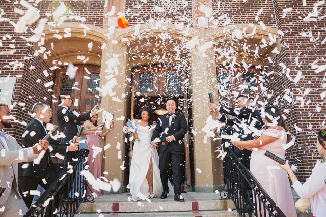 Confetti exit