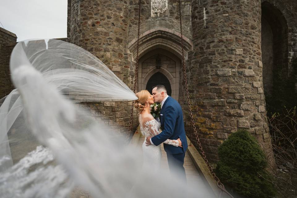 Hammond Castle, draw bridge