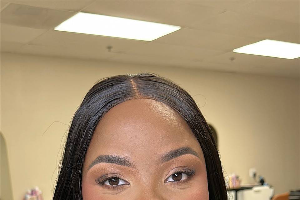 Neutral glam