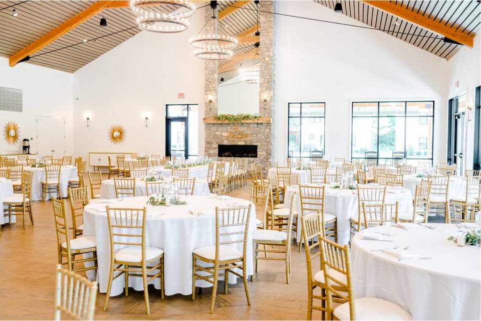 Bay Pointe Woods Interior
