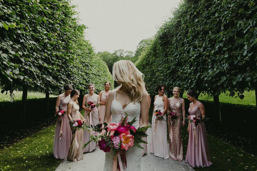 Bride with the bridesmaids